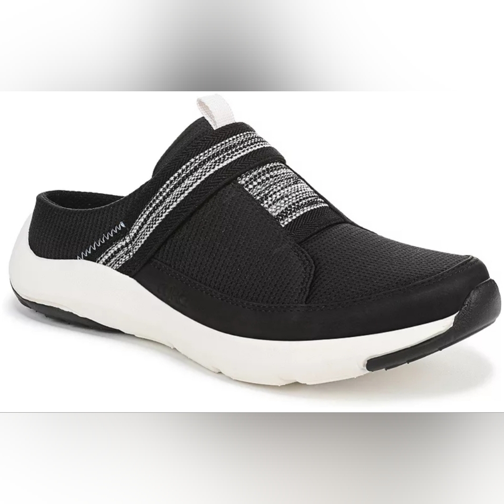 NWT RYKÄ Engage Mule Black. 6.5W